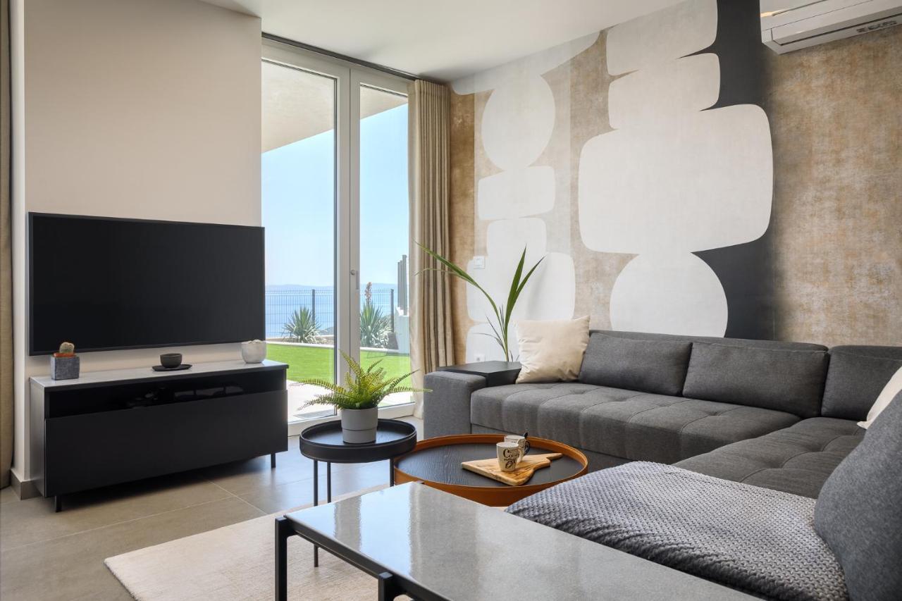 Royal Hilltop Residence Labin  Luaran gambar