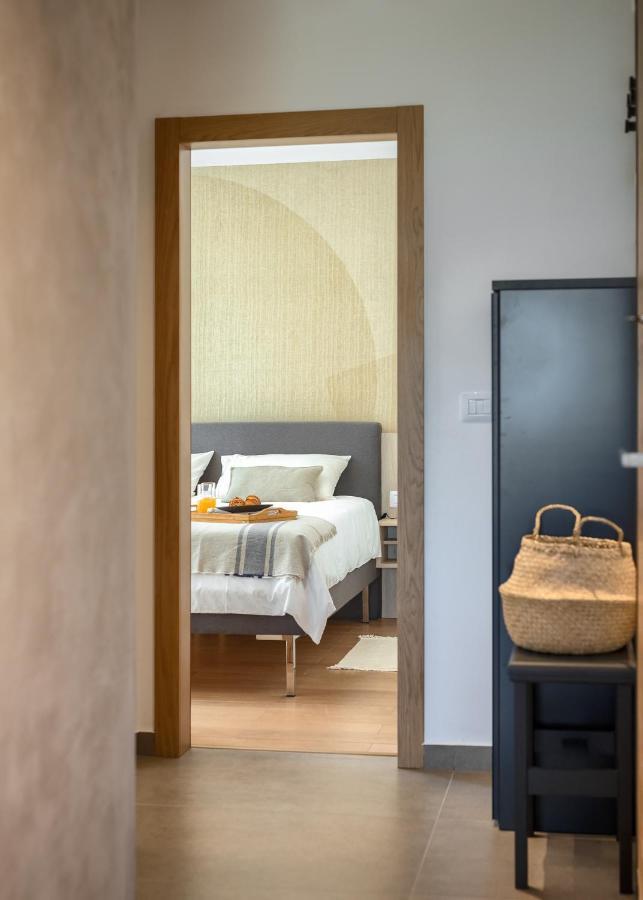 Royal Hilltop Residence Labin  Luaran gambar
