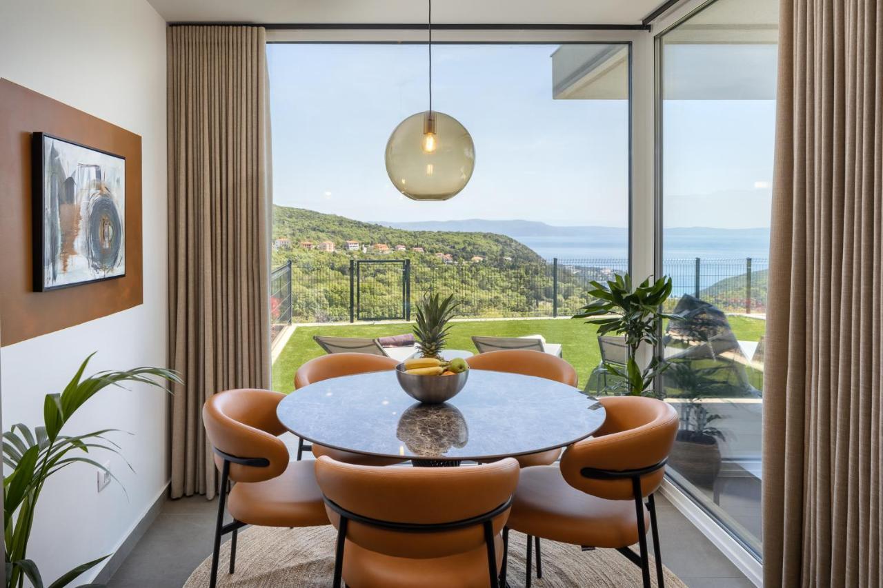 Royal Hilltop Residence Labin  Luaran gambar