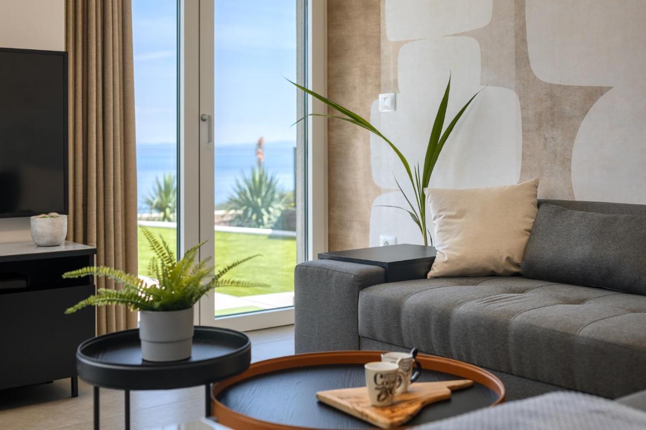 Royal Hilltop Residence Labin  Luaran gambar